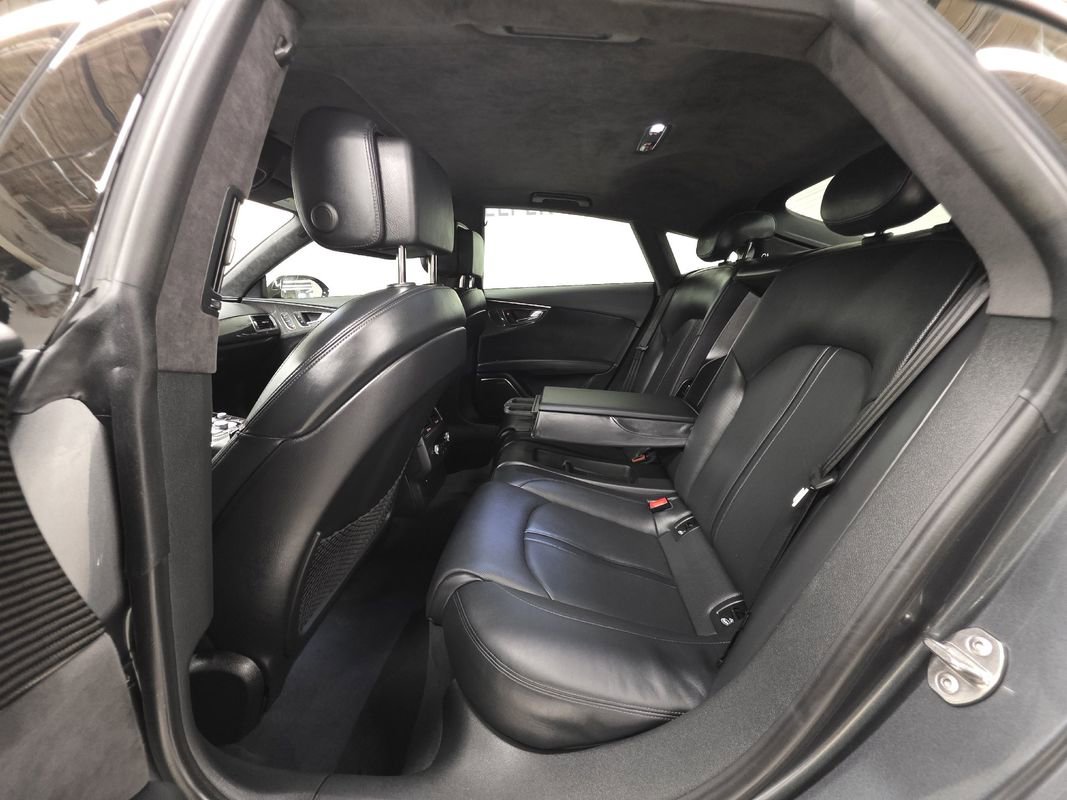 Used 2018 Audi RS 7 Performance w/ Driver Assistance Package image 9