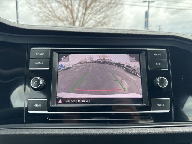 Used 2024 Volkswagen Jetta SE image 24