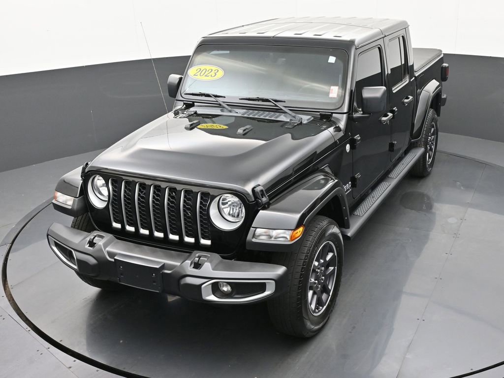 Used 2023 Jeep Gladiator Overland image 36