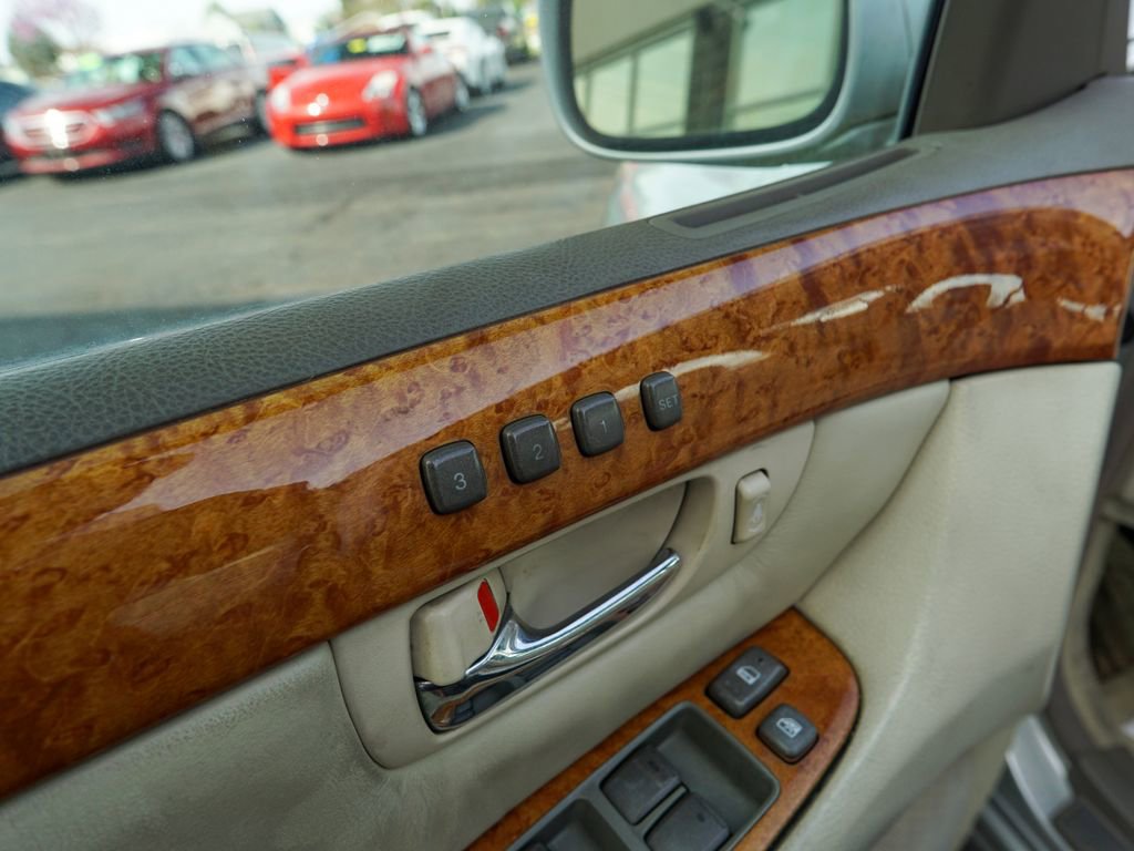 Used 2002 Lexus LS 430 image 15