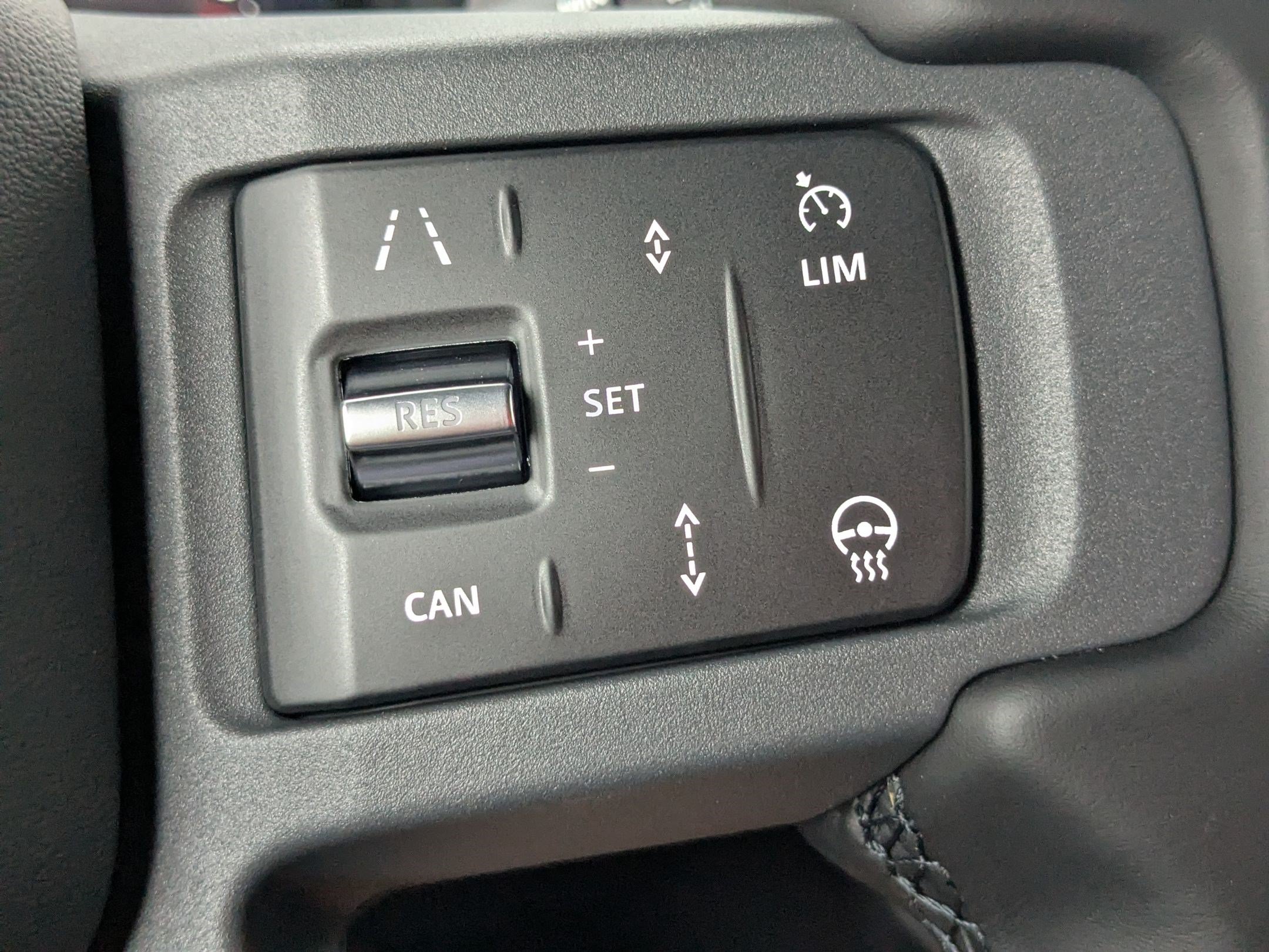 New 2026 Land Rover Defender 130 X-Dynamic SE AWD/4WD image 18