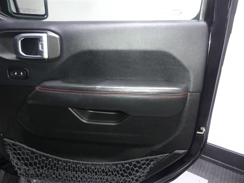 Used 2018 Jeep Wrangler Unlimited Rubicon w/ Dual Top Group image 28