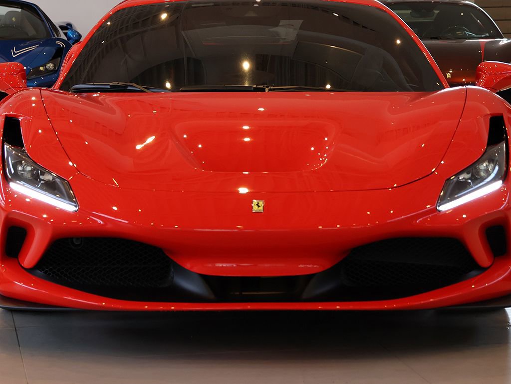 Certified 2021 Ferrari F8 Tributo RWD image 18