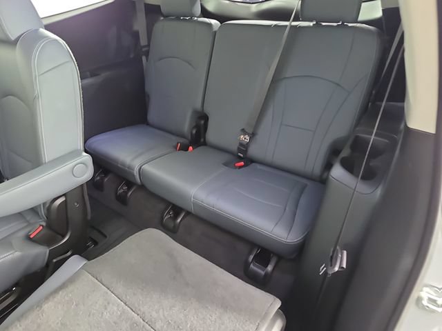 Used 2020 Buick Enclave Essence w/ Sport Touring Edition FWD image 38