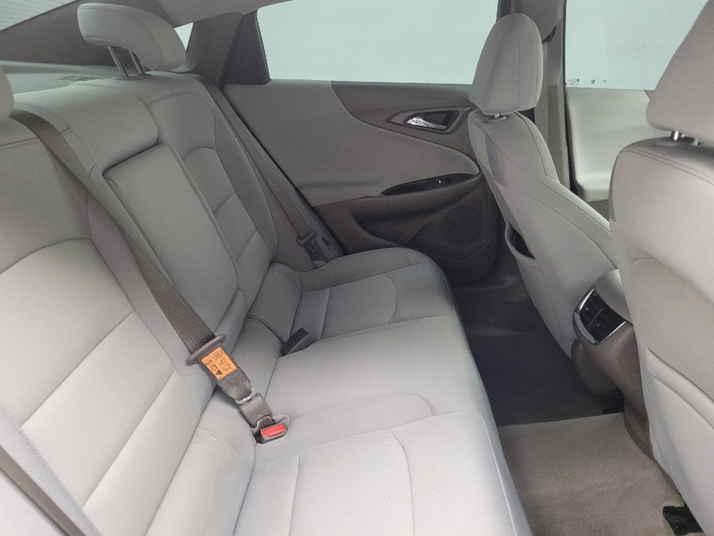 Used 2021 Chevrolet Malibu LT FWD image 19