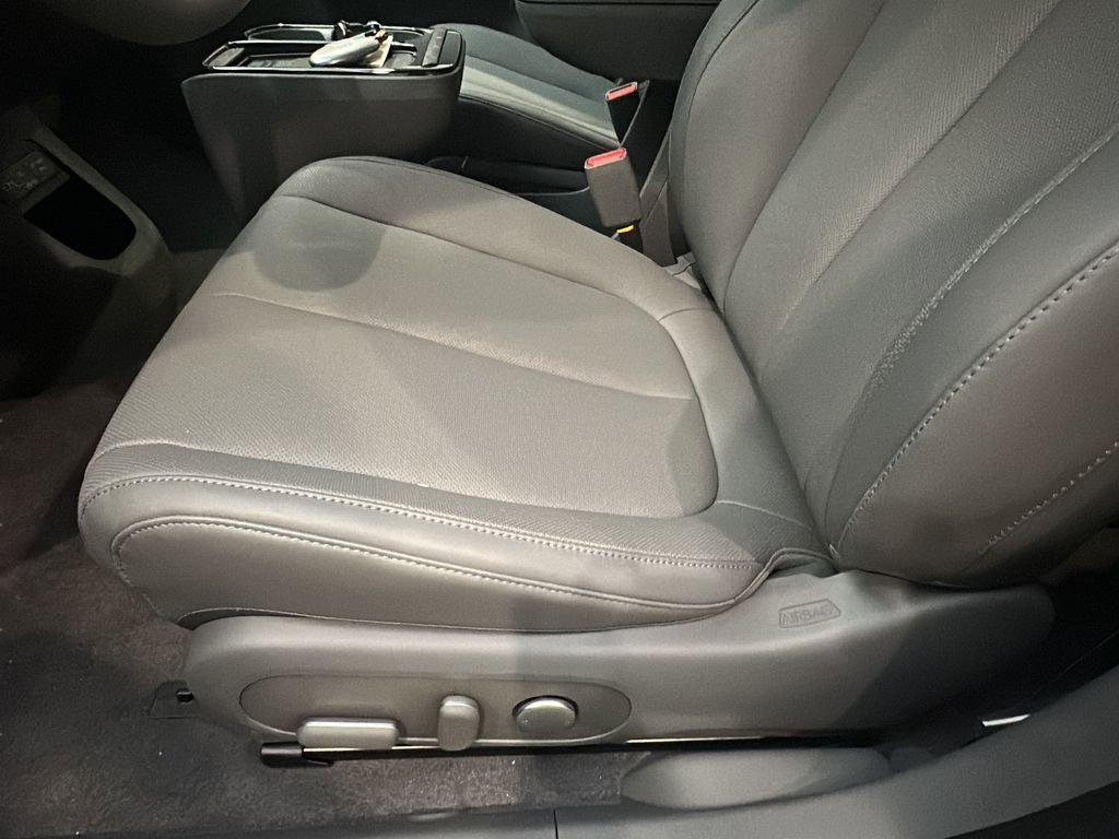 New 2026 Hyundai Ioniq 5 SEL image 10