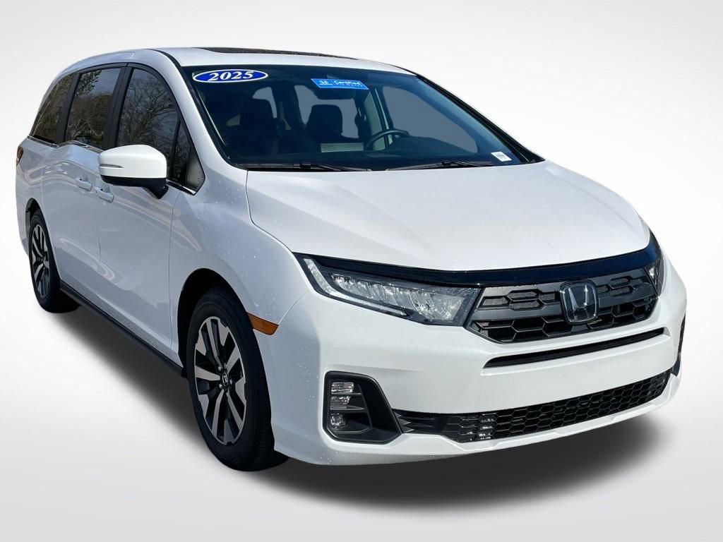 Certified 2025 Honda Odyssey EX-L image 8