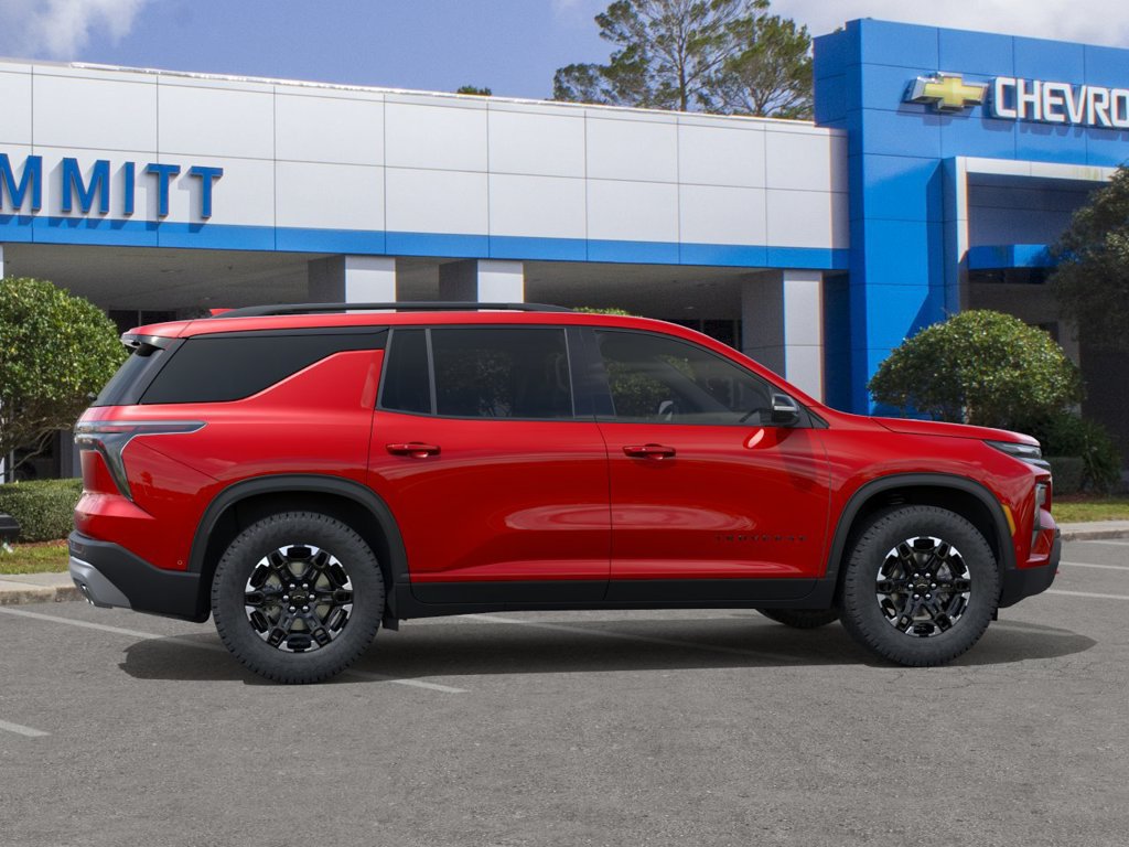 New 2027 Chevrolet Traverse Z71 w/ Enhanced Driving Package AWD/4WD image 5