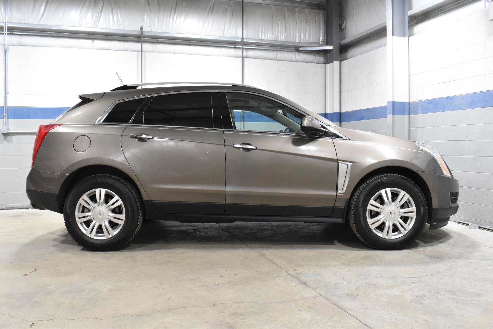 Used 2016 Cadillac SRX Luxury image 29