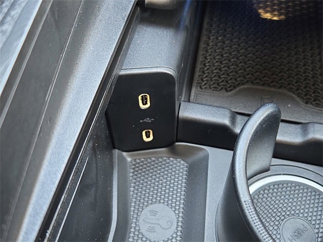 New 2026 Mercedes-Benz E 350 4MATIC Sedan image 13