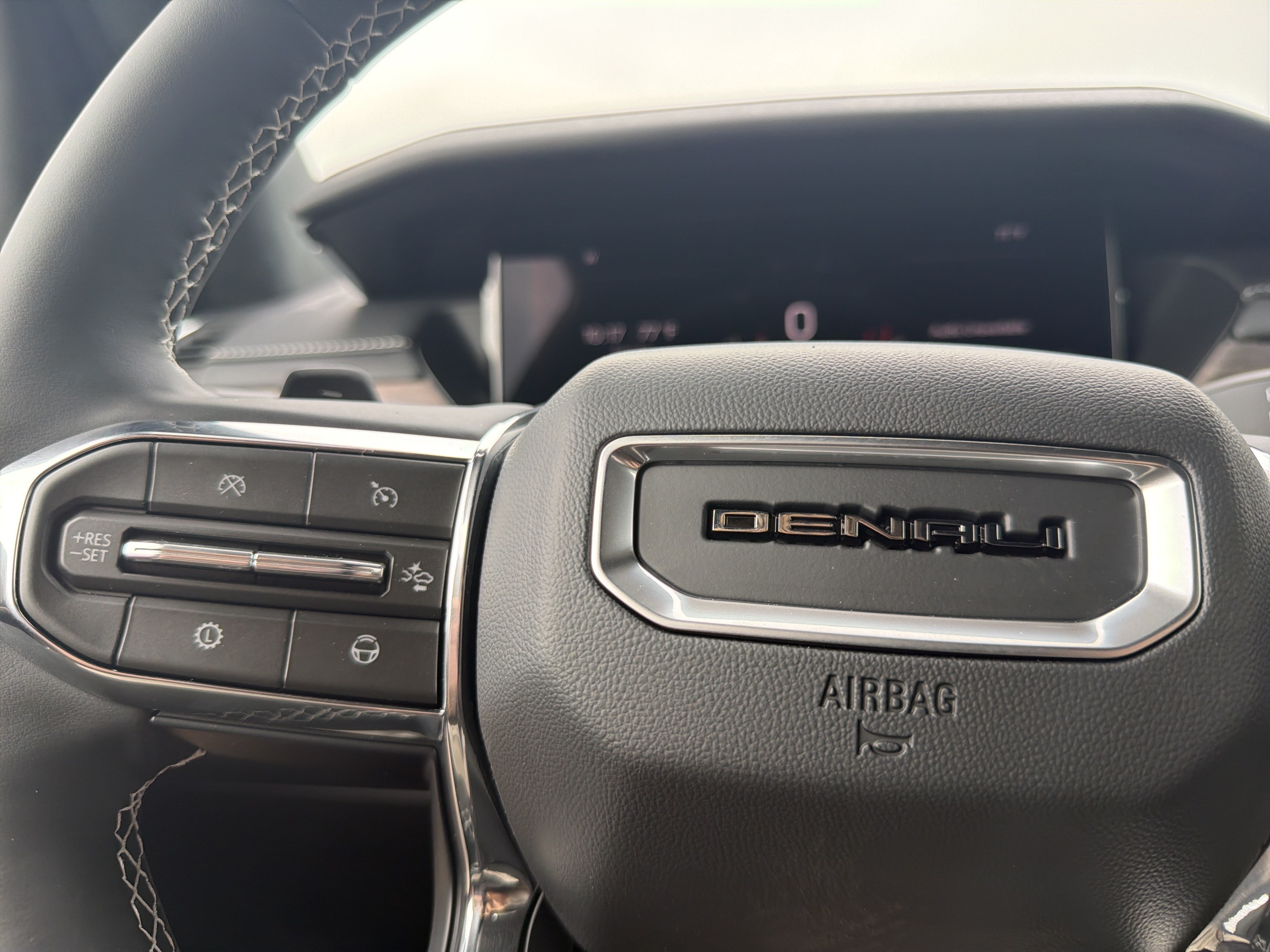 New 2027 GMC Acadia Denali Ultimate w/ LPO, Floor Liner Package FWD image 30