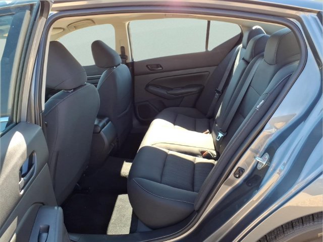 Used 2024 Nissan Altima 2.5 SV FWD image 22