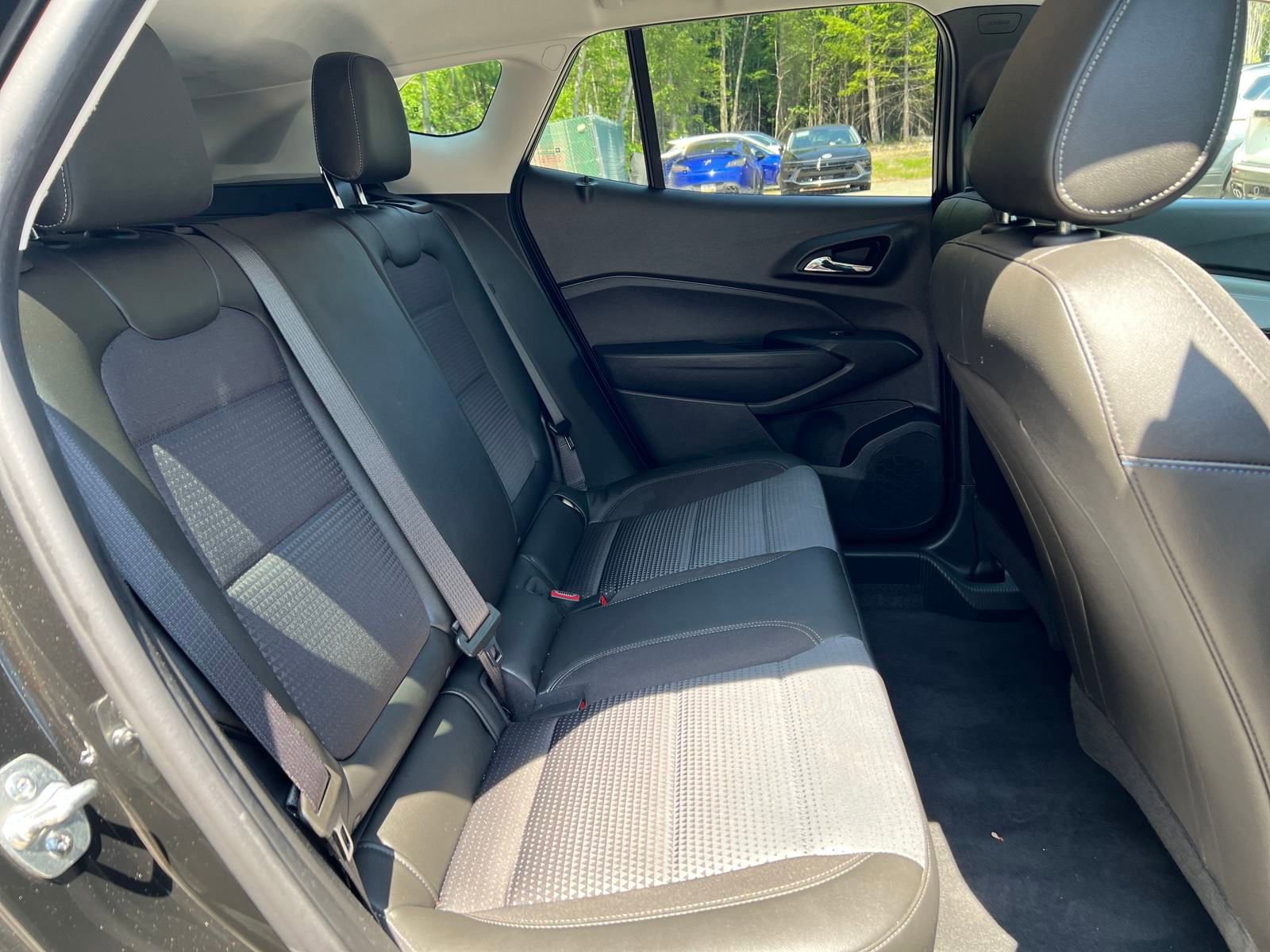 Used 2024 Chevrolet Trax LT w/ Driver Confidence Package image 24