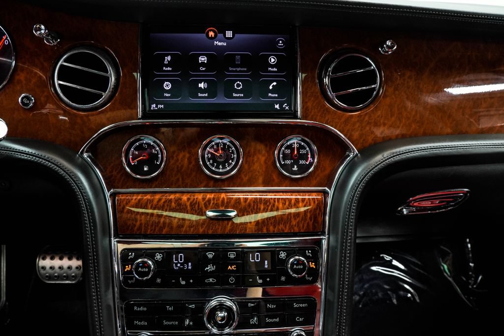 Used 2018 Bentley Mulsanne RWD image 29