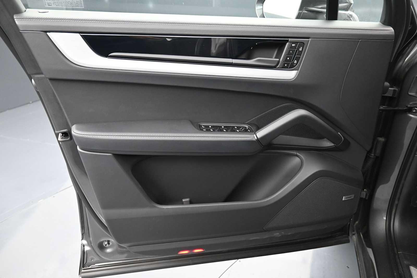 New 2026 Porsche Cayenne S AWD/4WD image 15