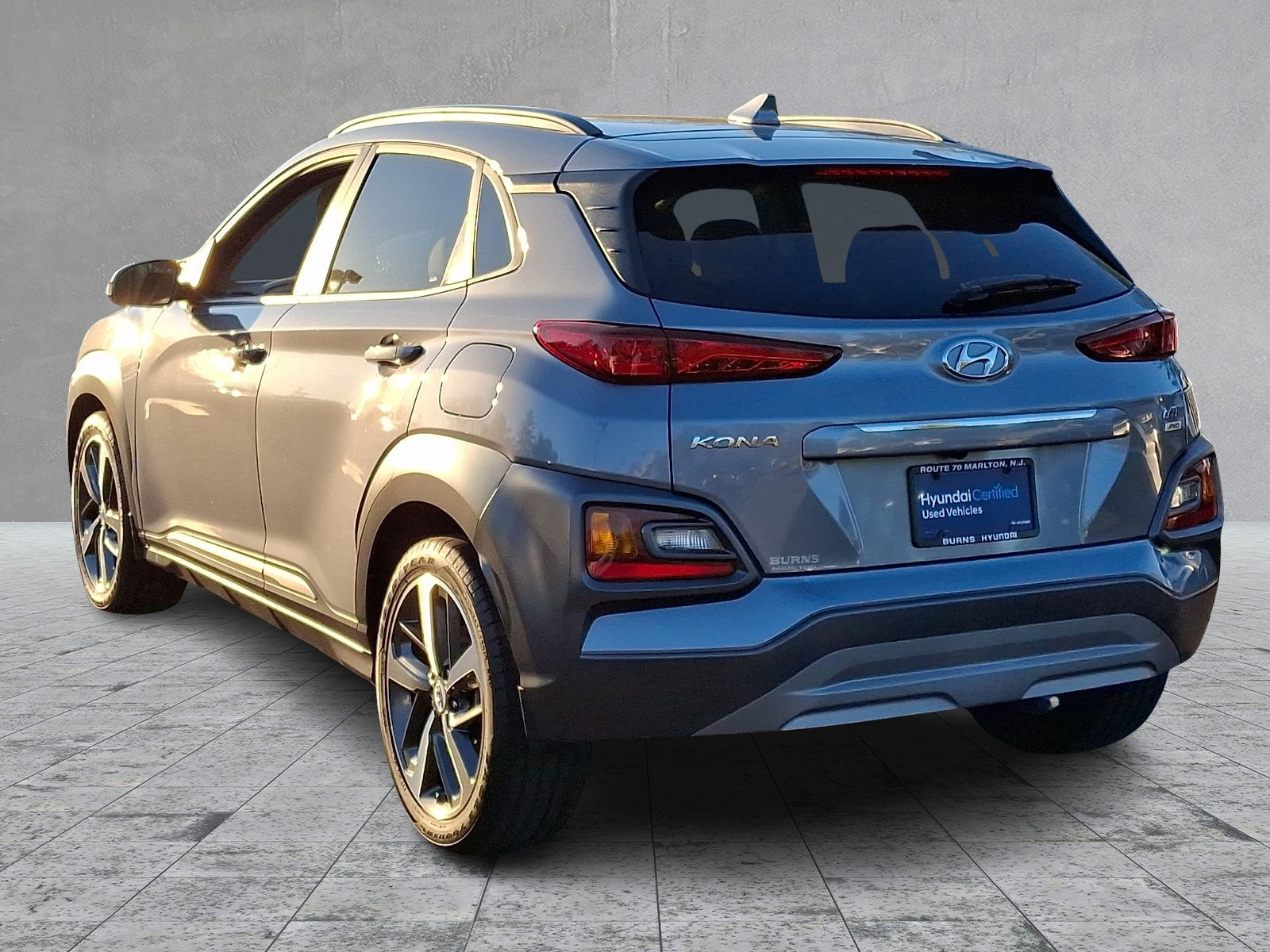 Certified 2021 Hyundai Kona Limited w/ Cargo Package AWD/4WD image 6