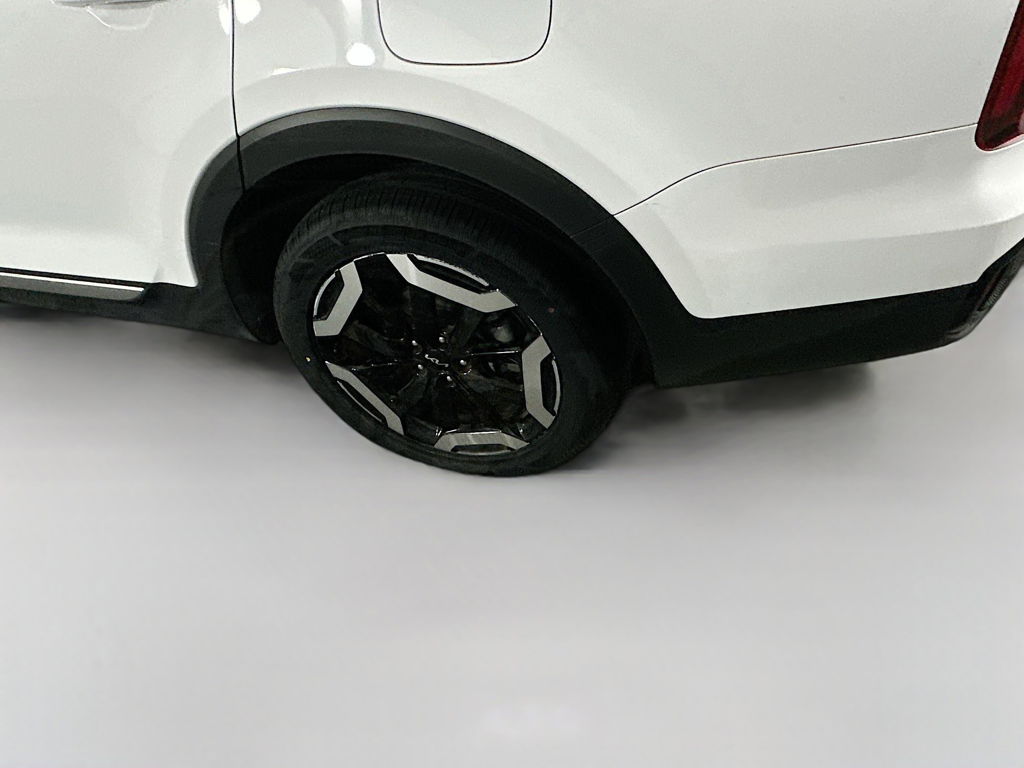 Used 2025 Kia Telluride S image 11