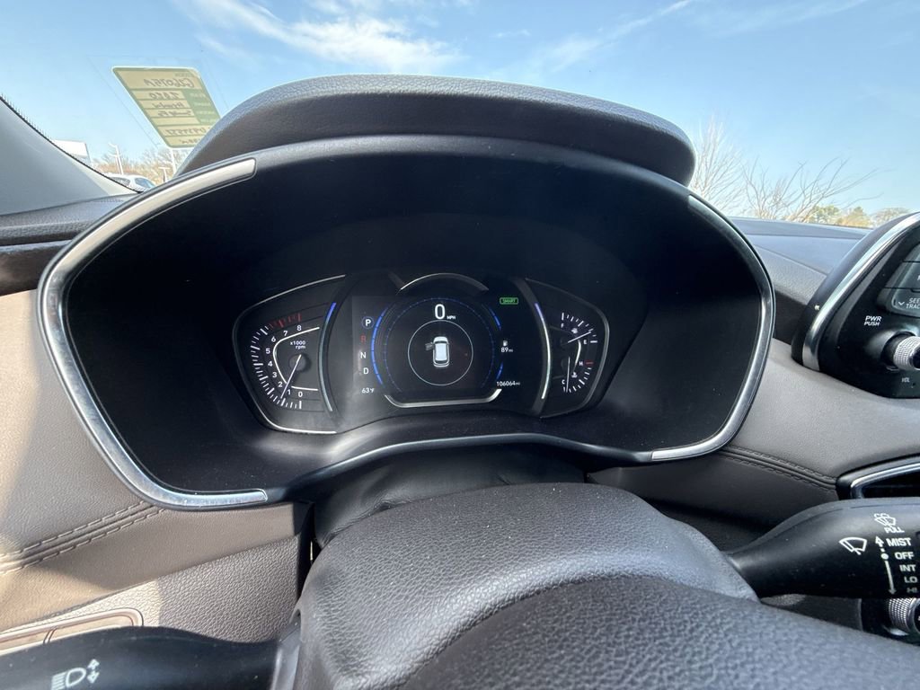 Used 2020 Hyundai Santa Fe SEL image 18