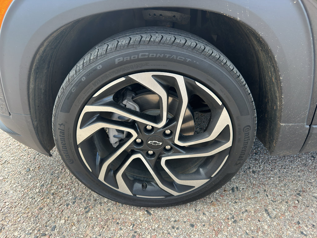 Used 2025 Chevrolet TrailBlazer RS w/ Convenience Package FWD image 2