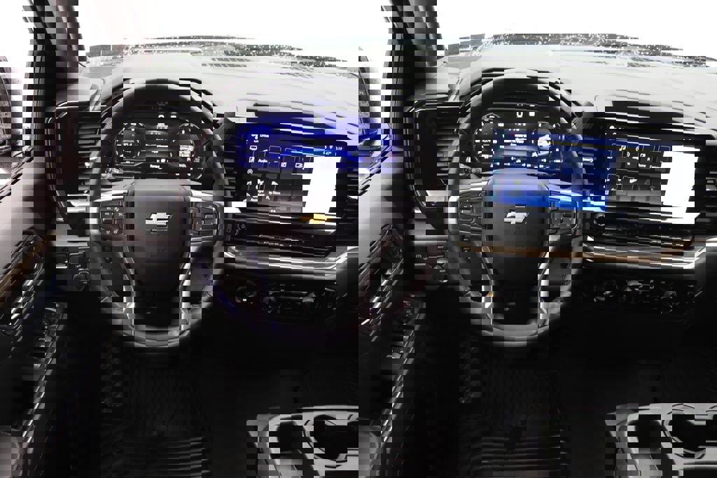 Used 2023 Chevrolet Silverado 1500 LT image 14