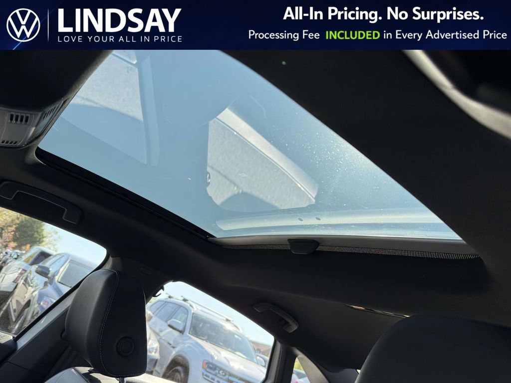 Used 2019 Volkswagen Jetta R-Line image 16