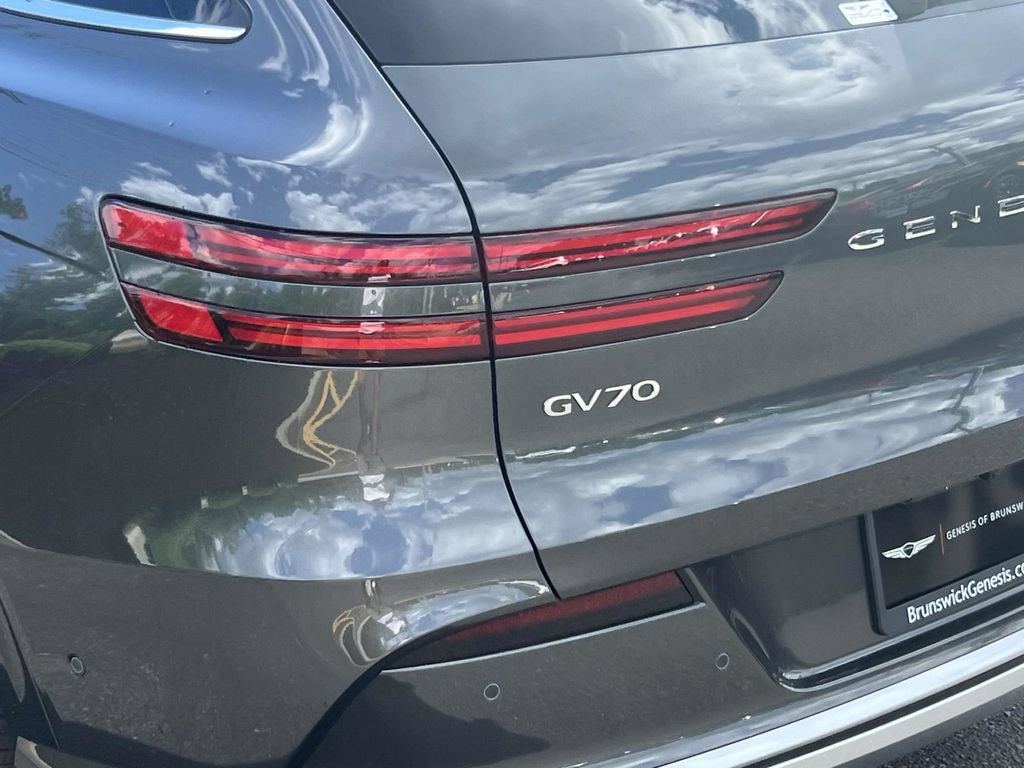 New 2025 Genesis Electrified GV70 w/ Prestige Package AWD/4WD image 8