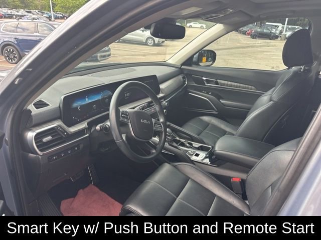 Used 2024 Kia Telluride SX w/ Towing Package FWD image 17