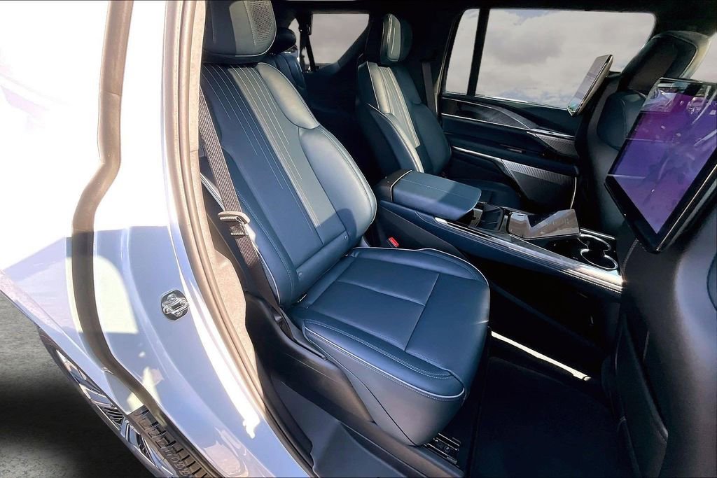 Certified 2026 Cadillac Escalade IQL Luxury image 25