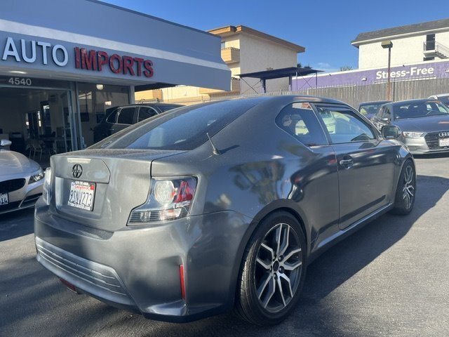 Used 2016 Scion tC FWD image 4