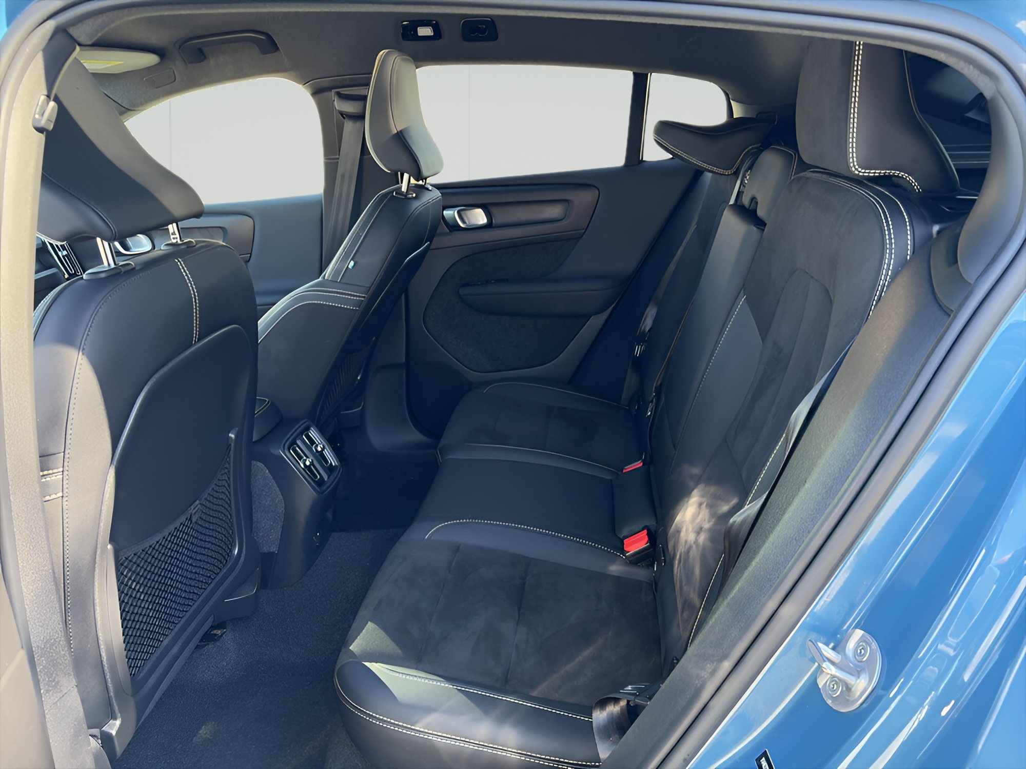 Used 2023 Volvo C40 P8 Recharge Plus AWD/4WD image 12