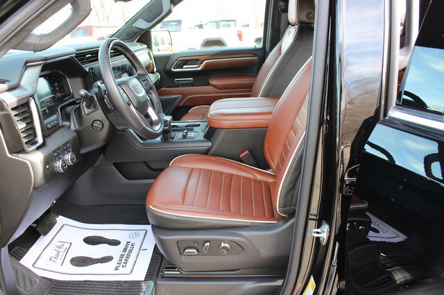 Used 2025 GMC Sierra 1500 Denali Ultimate AWD/4WD image 9