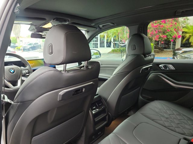 Used 2026 BMW X5 sDrive40i image 10
