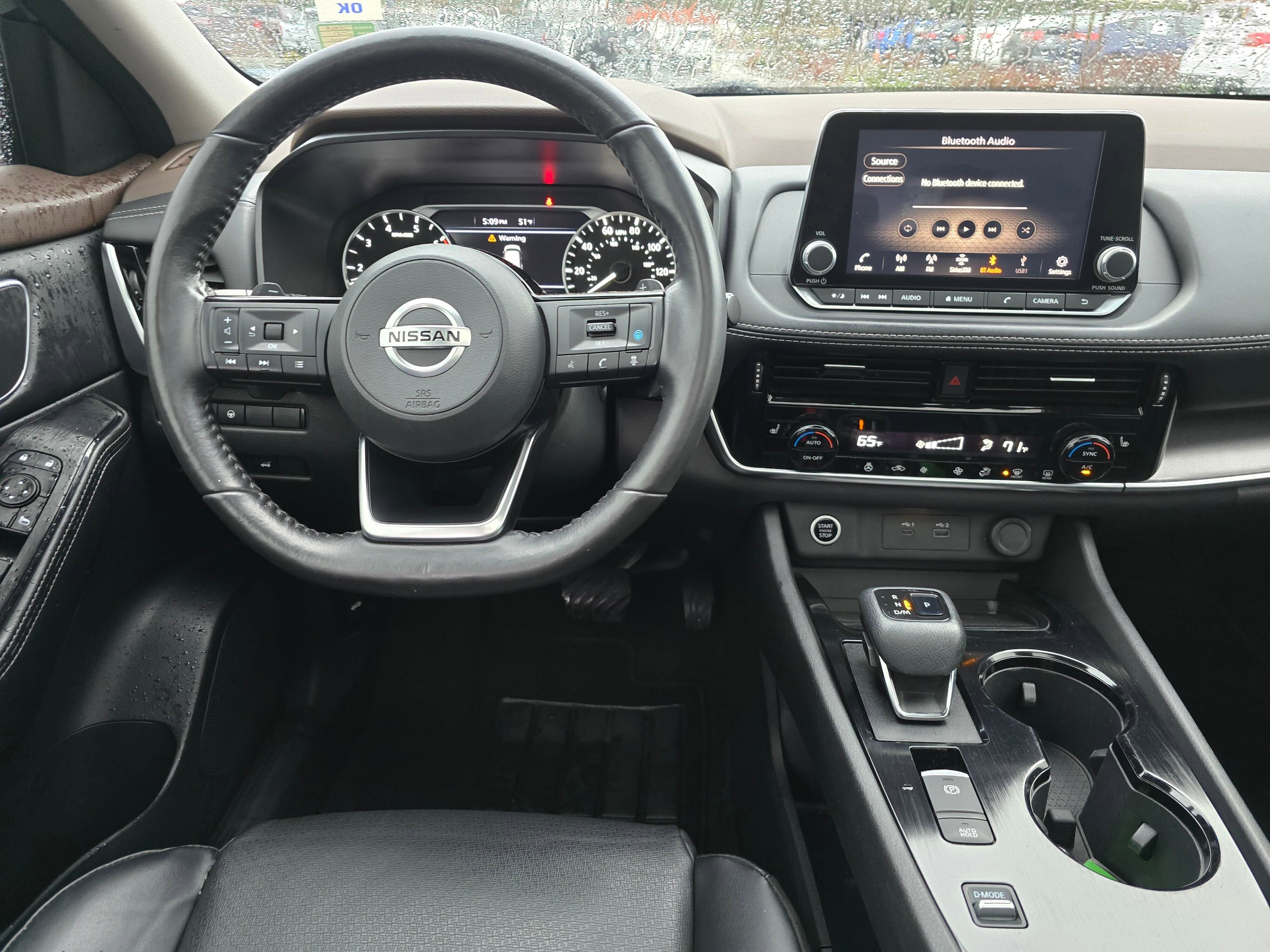 Used 2021 Nissan Rogue SV w/ Premium Package image 13