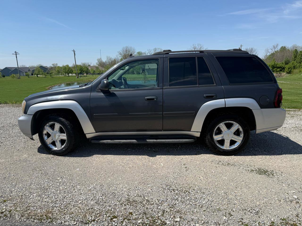 Used 2007 Chevrolet TrailBlazer LT AWD/4WD image 2