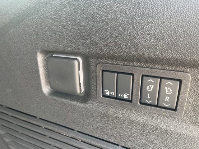 New 2026 GMC Yukon XL Elevation image 11