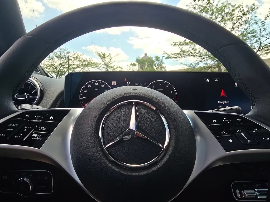 New 2026 Mercedes-Benz GLB 250 4MATIC image 28