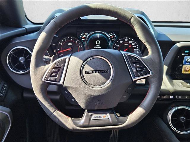 Used 2018 Chevrolet Camaro ZL1 RWD image 15