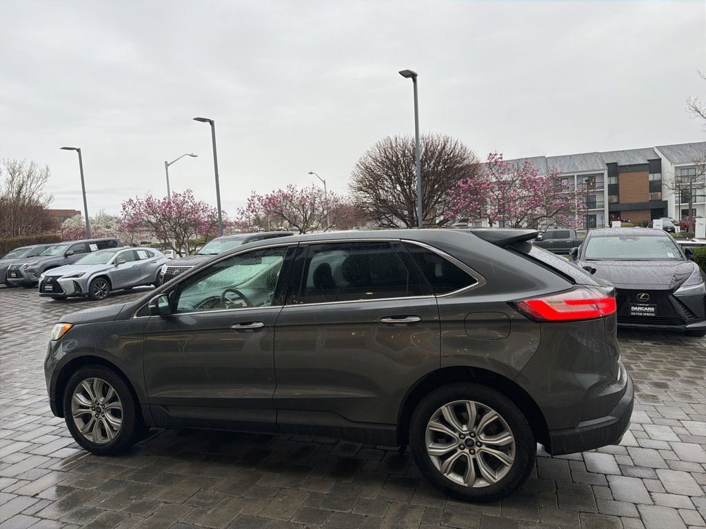 Used 2019 Ford Edge Titanium w/ Equipment Group 301A image 17