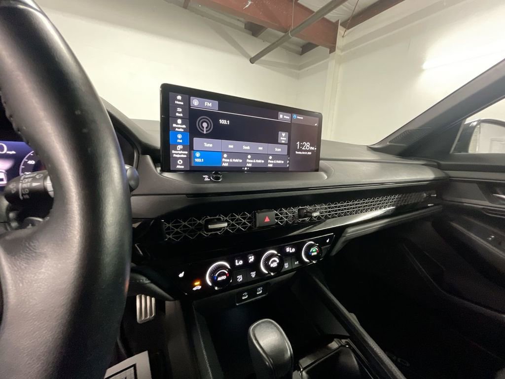 Used 2024 Honda Accord Sport image 17