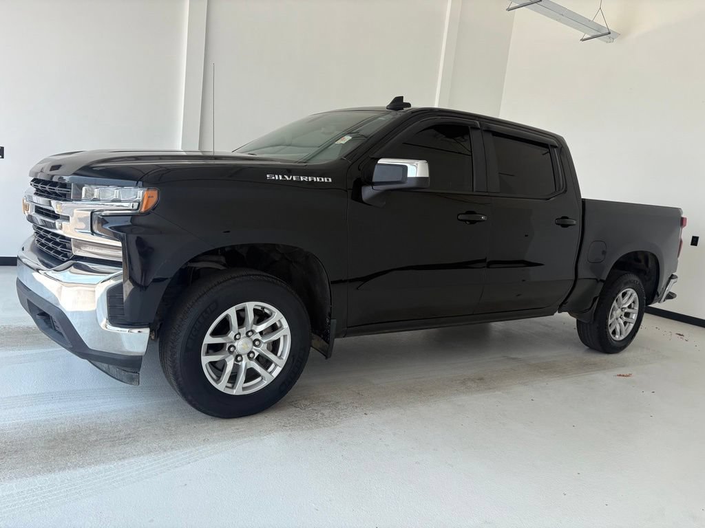 Used 2021 Chevrolet Silverado 1500 LT AWD/4WD image 15