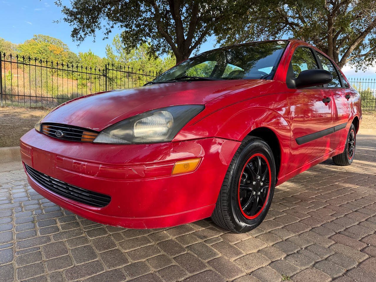 Used 2002 Ford Focus LX FWD image 9