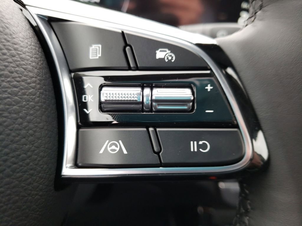 New 2026 Kia Seltos EX AWD/4WD image 13