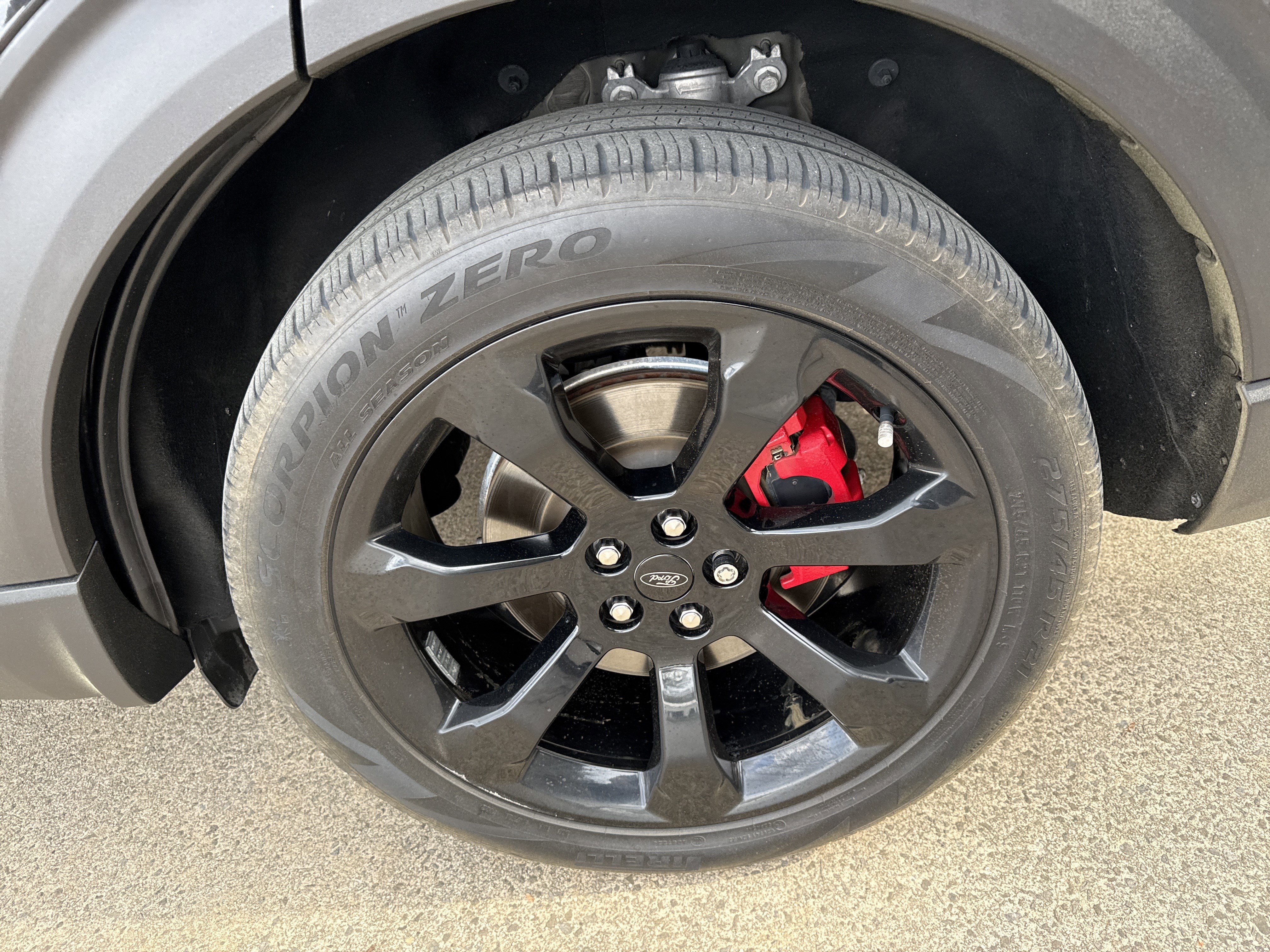 Used 2020 Ford Explorer ST w/ ST Street Pack image 19