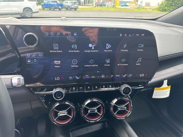 New 2025 Chevrolet Blazer EV RS image 12