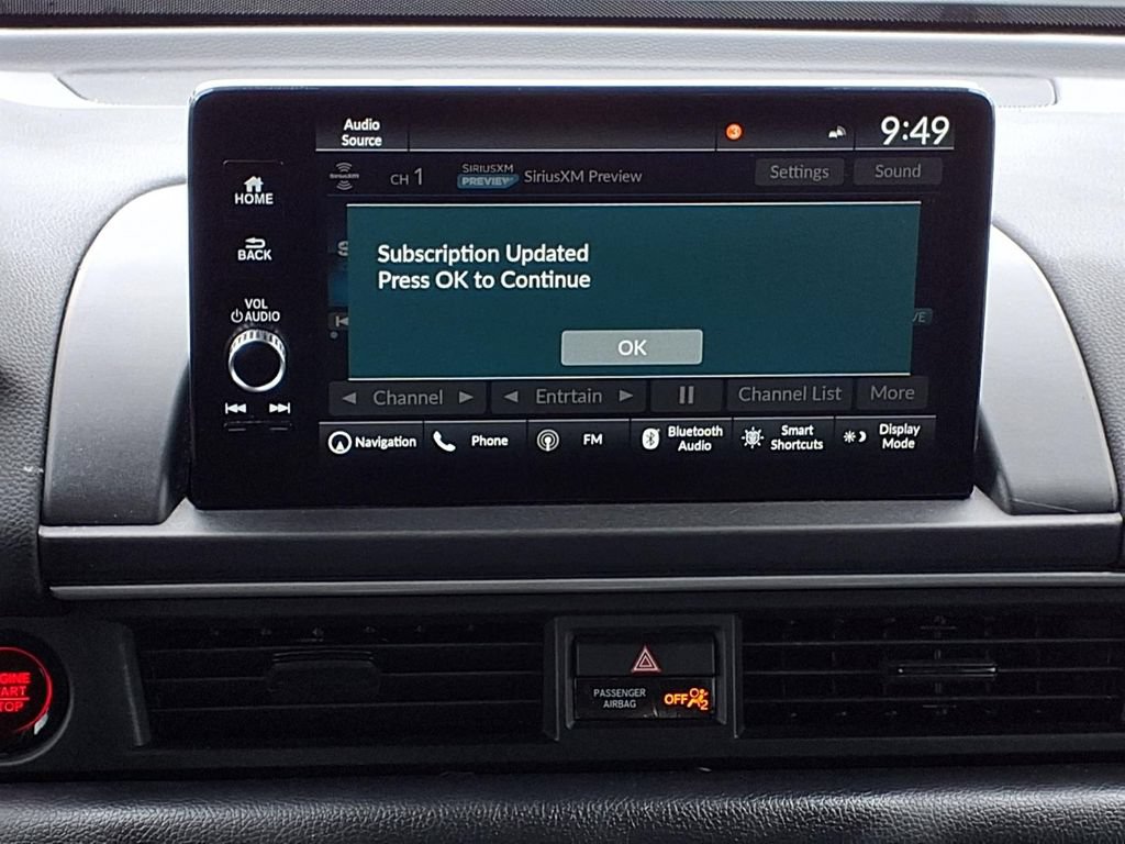 Certified 2024 Honda Pilot Touring image 14