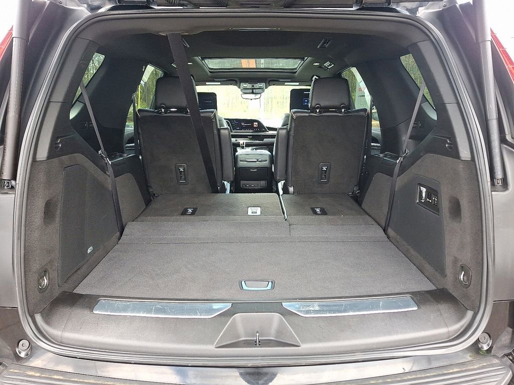 Used 2023 Cadillac Escalade Sport AWD/4WD image 32