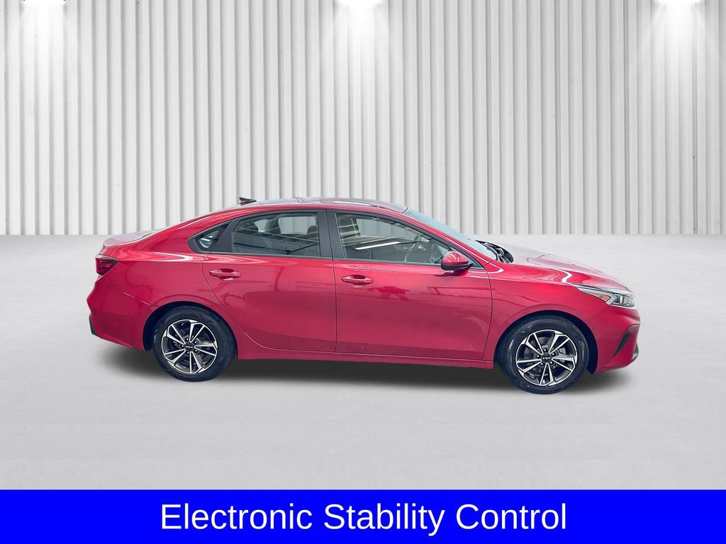 Used 2023 Kia Forte LXS image 5