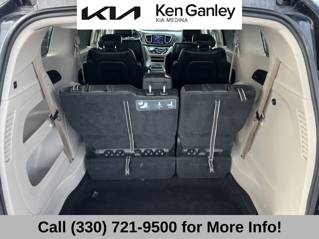 Used 2018 Chrysler Pacifica Touring-L w/ Premium Audio Group image 50