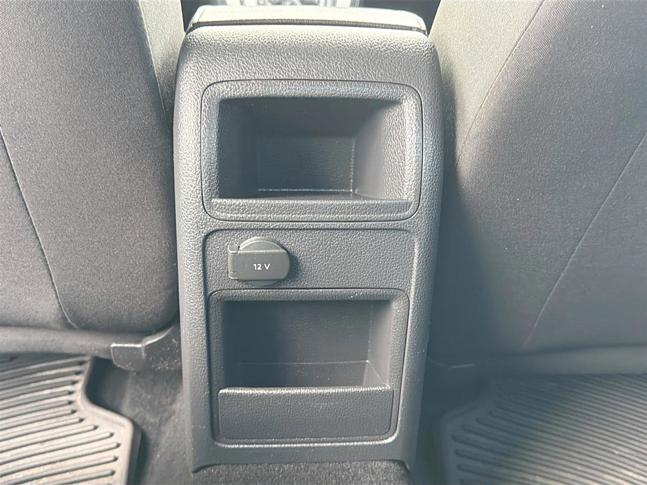 Used 2016 Volkswagen Jetta S image 25