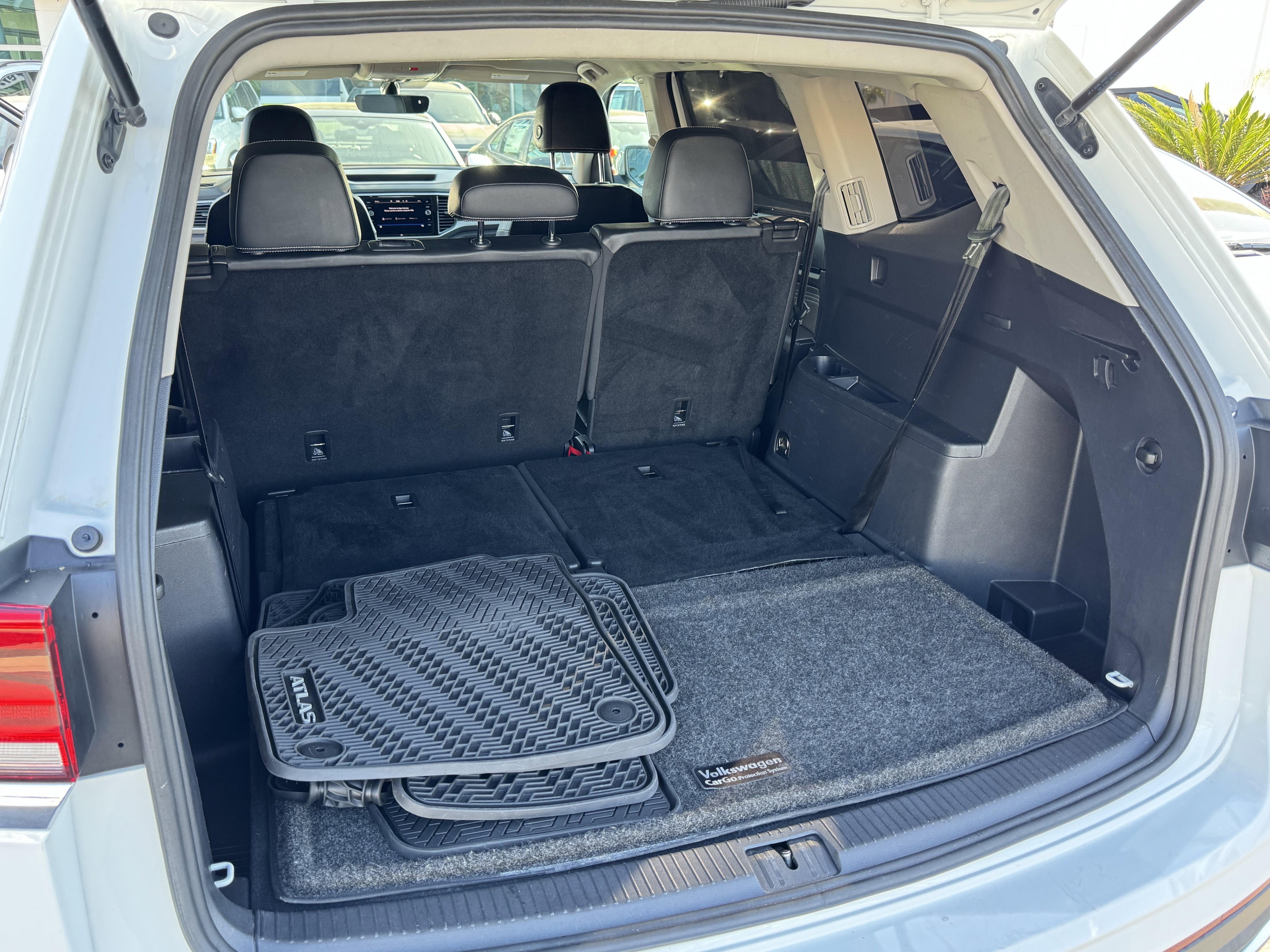 Used 2022 Volkswagen Atlas SE image 42